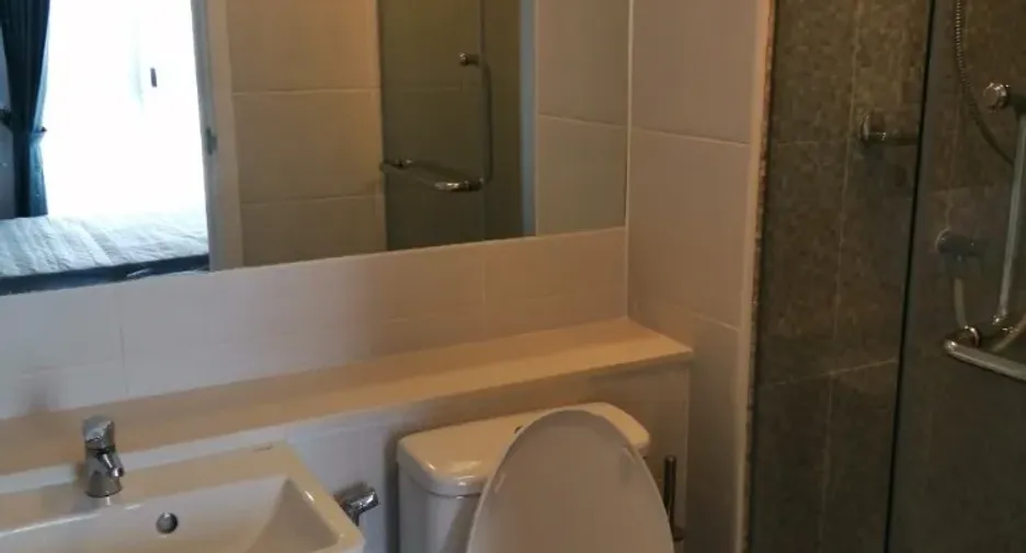 For rent 1 bed condo in Bang Phlat, Bangkok