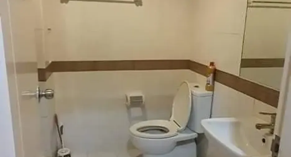 For rent studio condo in Din Daeng, Bangkok