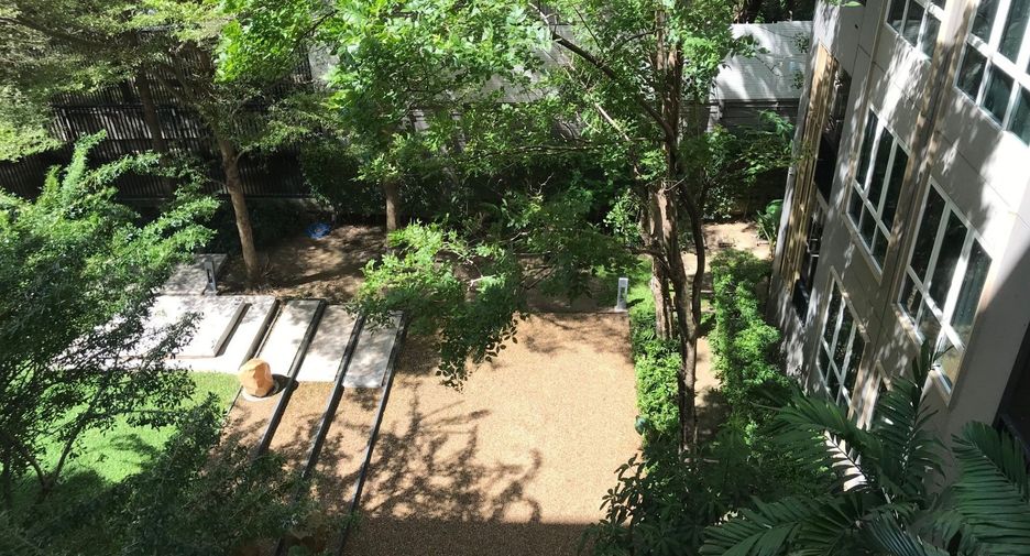 For rent 1 bed condo in Thon Buri, Bangkok