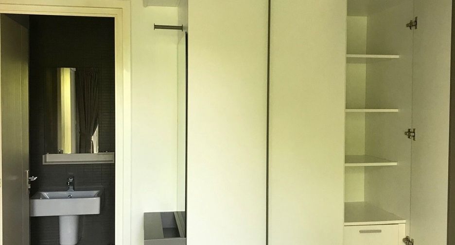 For rent 1 bed condo in Thon Buri, Bangkok