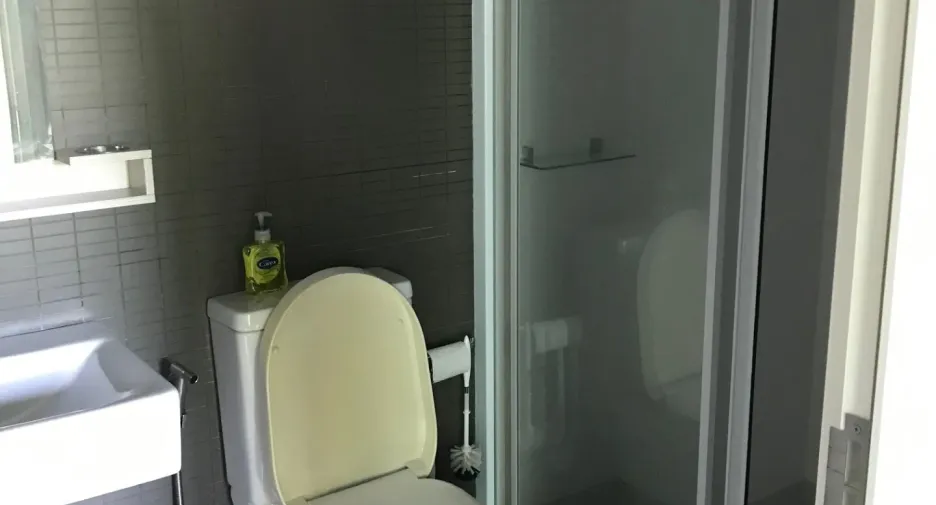 For rent 1 bed condo in Thon Buri, Bangkok