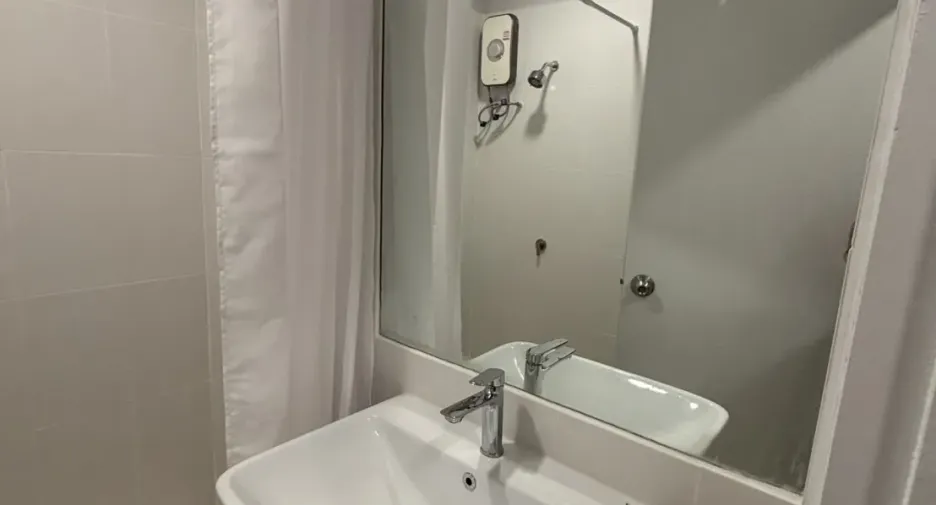 For rent studio condo in Huai Khwang, Bangkok