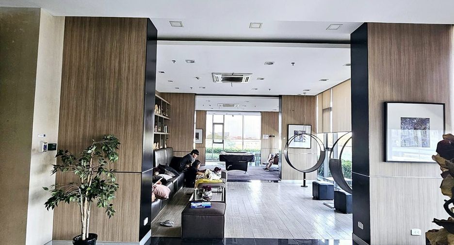 For rent 1 bed condo in Thon Buri, Bangkok