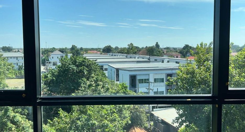 For rent 1 bed condo in Mueang Samut Prakan, Samut Prakan