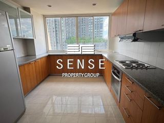 Wohnung zur Miete mit 4 Zimmer in Pathum Wan, Bangkok