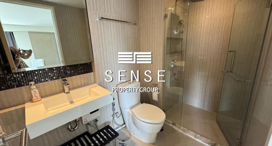 Condo en alquiler de 2 habitaciones en Khlong Toei, Bangkok