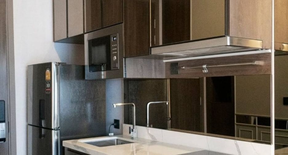 For rent 1 bed condo in Watthana, Bangkok