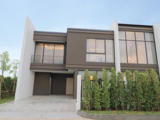 À vendre 4 chambres villa à Bang Lamung, Chonburi