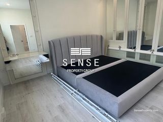 For rent 4 bedrooms house in Phra Khanong, Bangkok