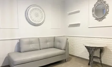 Wohnung zur Miete mit Studio in Phra Khanong, Bangkok