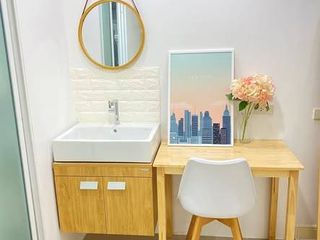 For rent and for sale 2 bedrooms condo in Ratchathewi, Bangkok