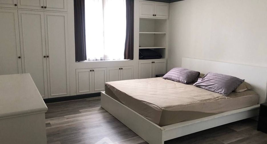 Condo en venta de 2 habitaciones en Khlong Toei, Bangkok