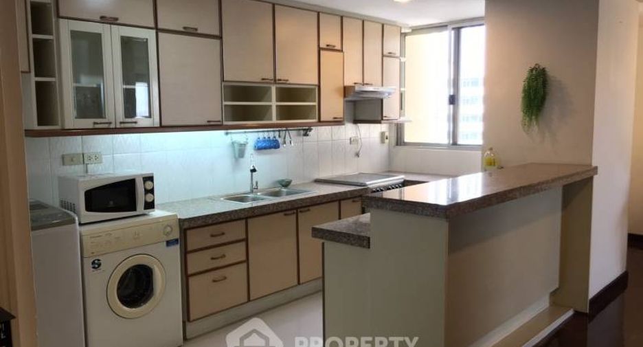 For sale 2 bedrooms condo in Watthana, Bangkok