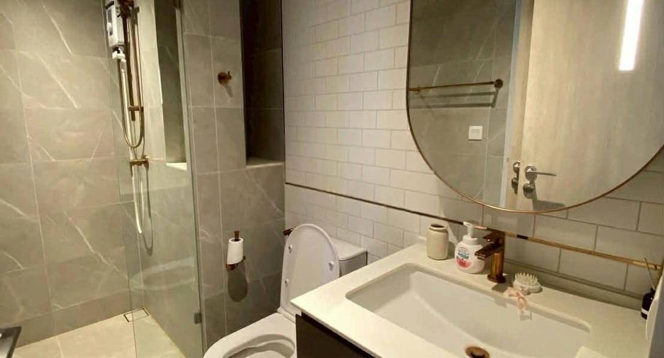 À vendre 1 chambre condo à Watthana, Bangkok