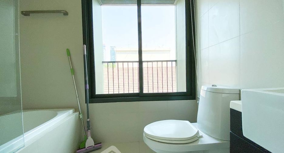 For sale 1 bed condo in Watthana, Bangkok