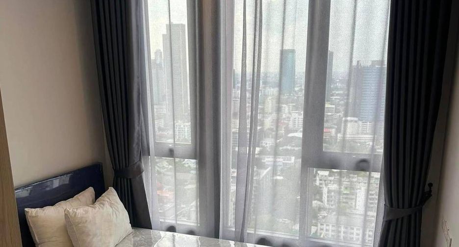 À vendre 2 chambres condo à Watthana, Bangkok