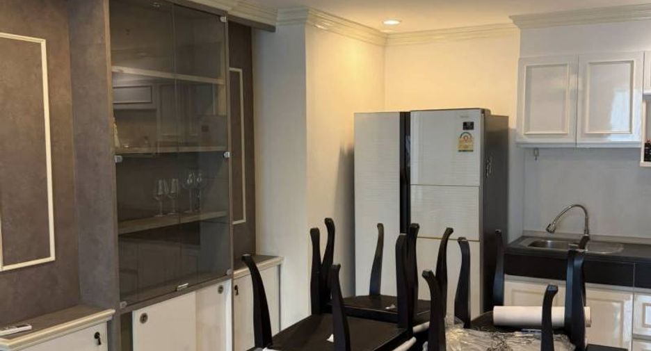 For sale 2 bedrooms condo in Ratchathewi, Bangkok