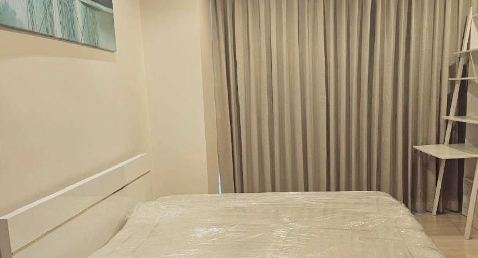 For sale 2 bedrooms condo in Huai Khwang, Bangkok