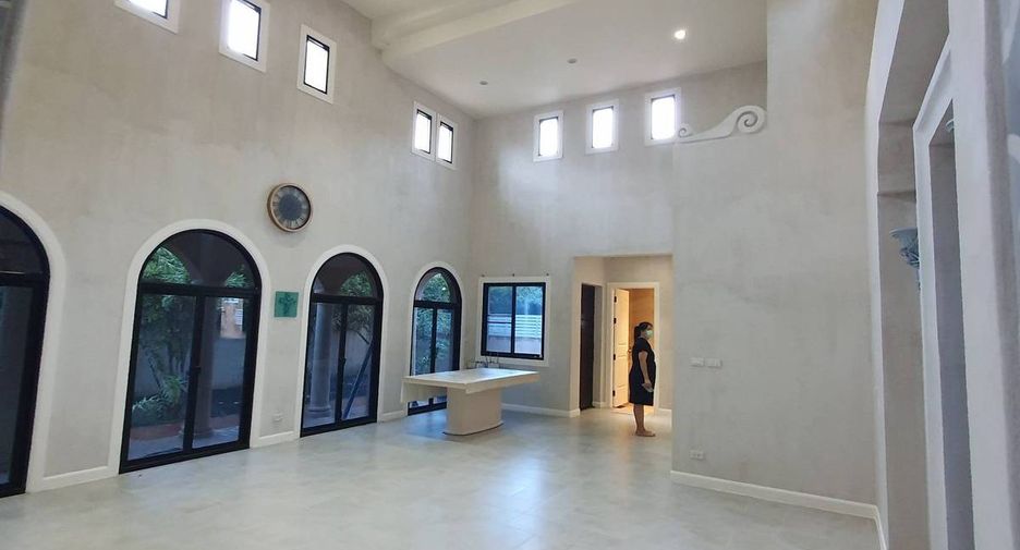 À vendre 3 chambres maison à Huay Yai, Pattaya