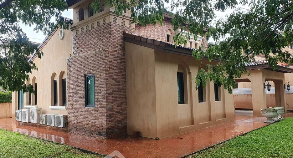 À vendre 3 chambres maison à Huay Yai, Pattaya