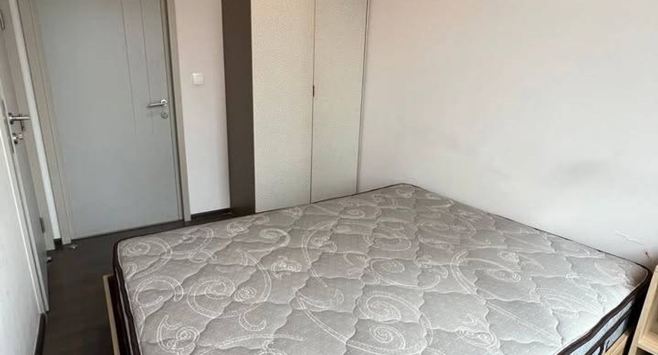 For sale 1 bed condo in Khlong Toei, Bangkok