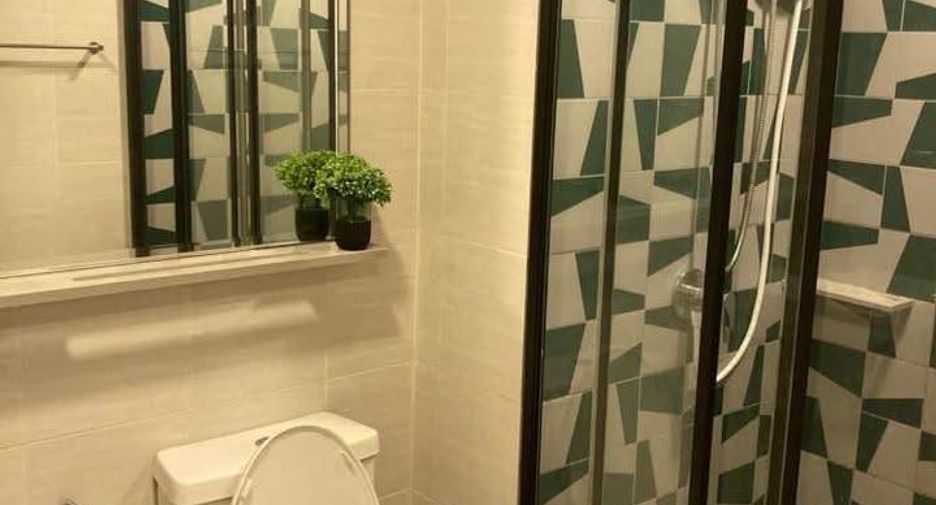 For sale 1 bed condo in Khlong Toei, Bangkok