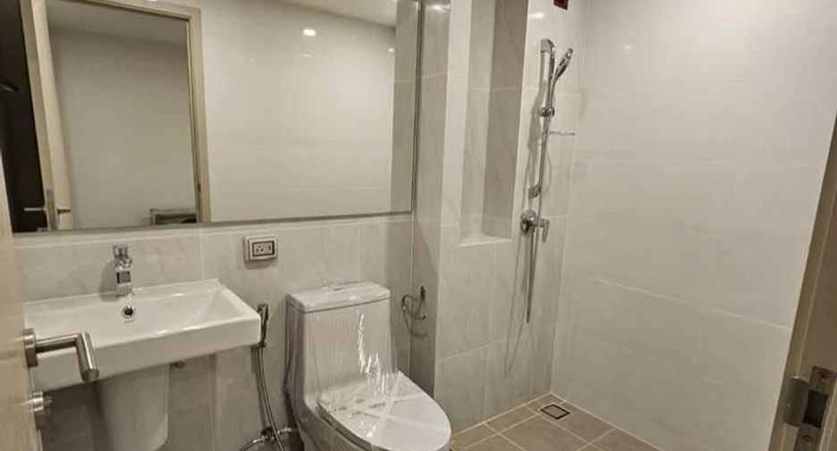 For sale 1 bed condo in Bang Na, Bangkok