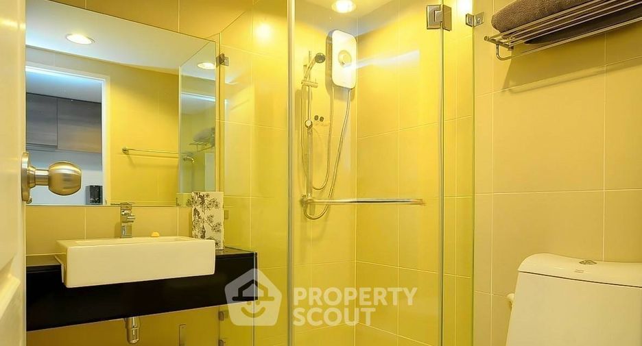 Аренда и продажа 1 кровать кондо в Хуаи Кхщанг, Бангкок