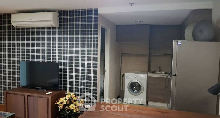 Аренда и продажа 1 кровать кондо в Хуаи Кхщанг, Бангкок