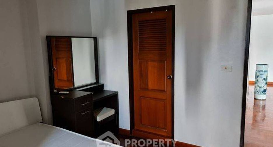 À louer 3 chambres condo à Khlong Toei, Bangkok