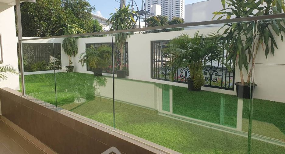 Apartment zur Miete mit 3 Zimmer in Watthana, Bangkok