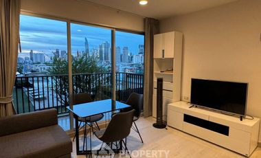 For rent 2 bedrooms condo in Yan Nawa, Bangkok