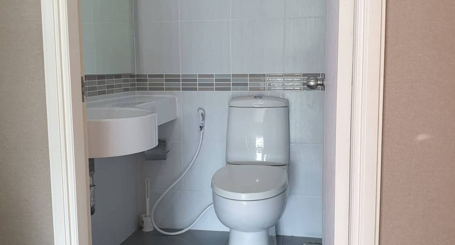 For rent 2 bedrooms condo in Suan Luang, Bangkok
