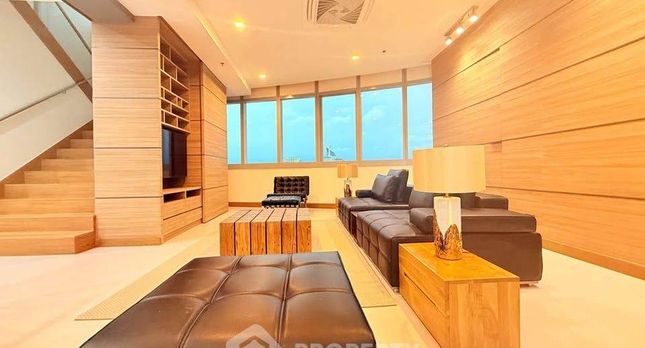 À louer 3 chambres condo à Khlong Toei, Bangkok
