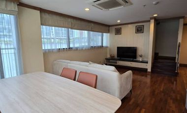 For rent 2 bedrooms condo in Pathum Wan, Bangkok