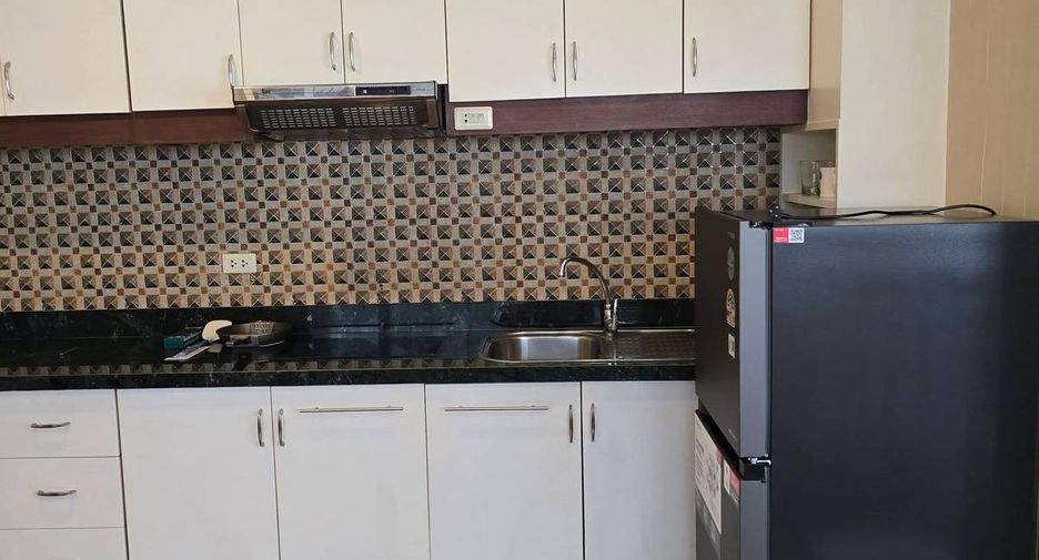 For rent 2 bedrooms condo in Pathum Wan, Bangkok