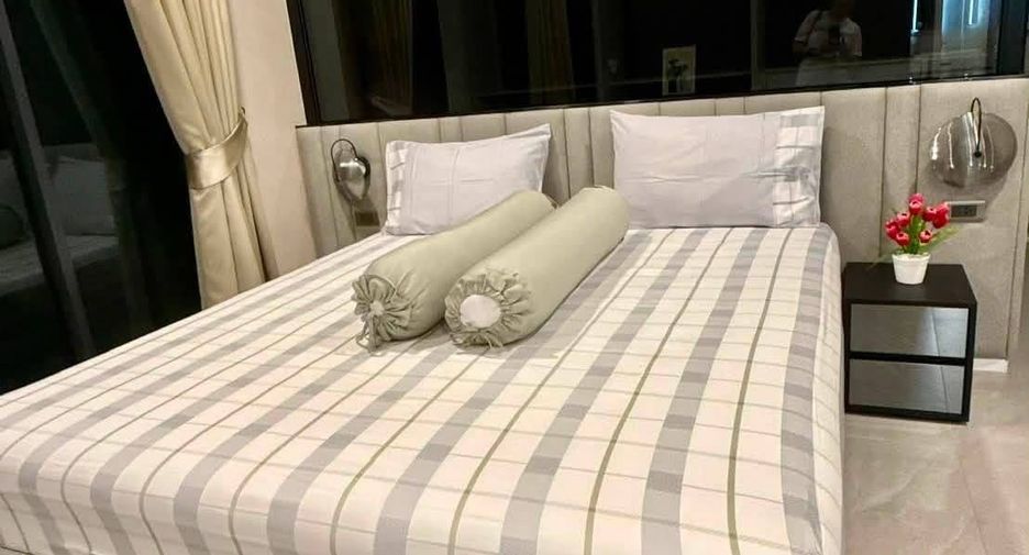 For rent 4 bedrooms house in Saphan Sung, Bangkok