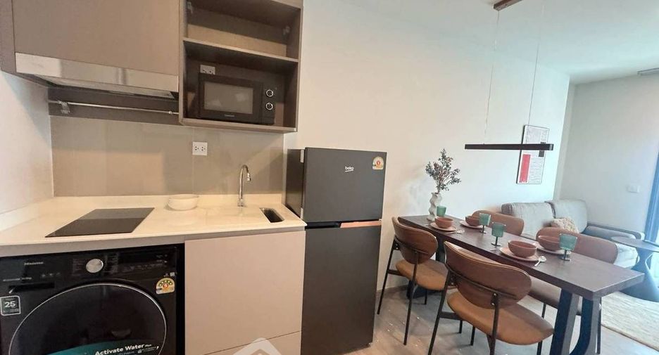 For rent 2 bedrooms condo in Khlong Toei, Bangkok