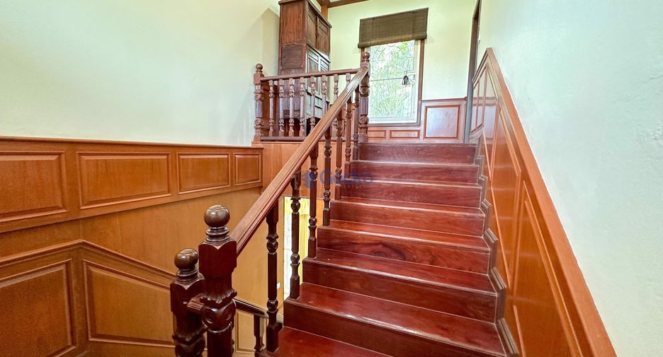 For rent 3 bedrooms house in Huay Yai, Pattaya