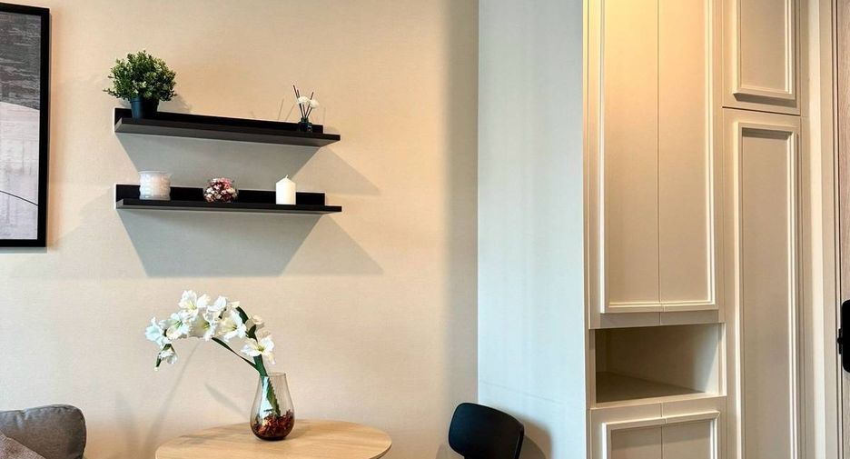 Condo en alquiler de 1 habitaciones en Huai Khwang, Bangkok