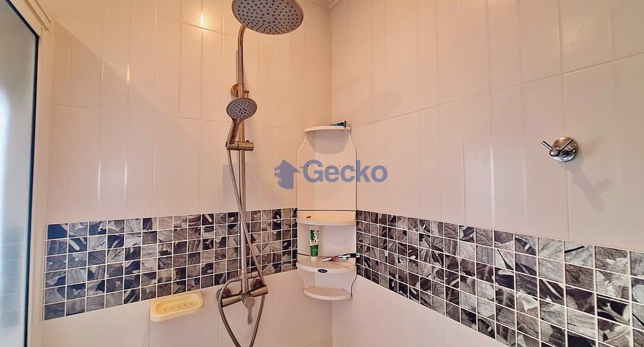 For rent 4 bedrooms house in Bang Lamung, Chonburi