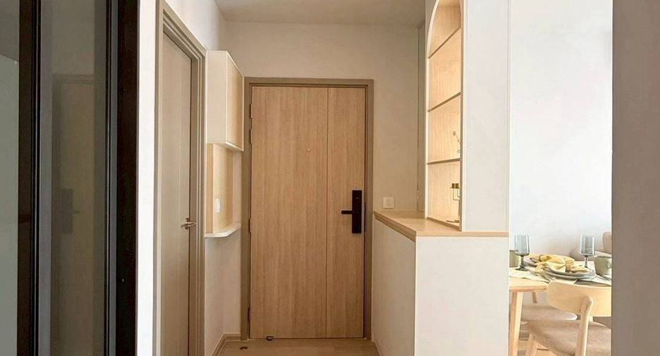 For rent 2 bedrooms condo in Phra Khanong, Bangkok