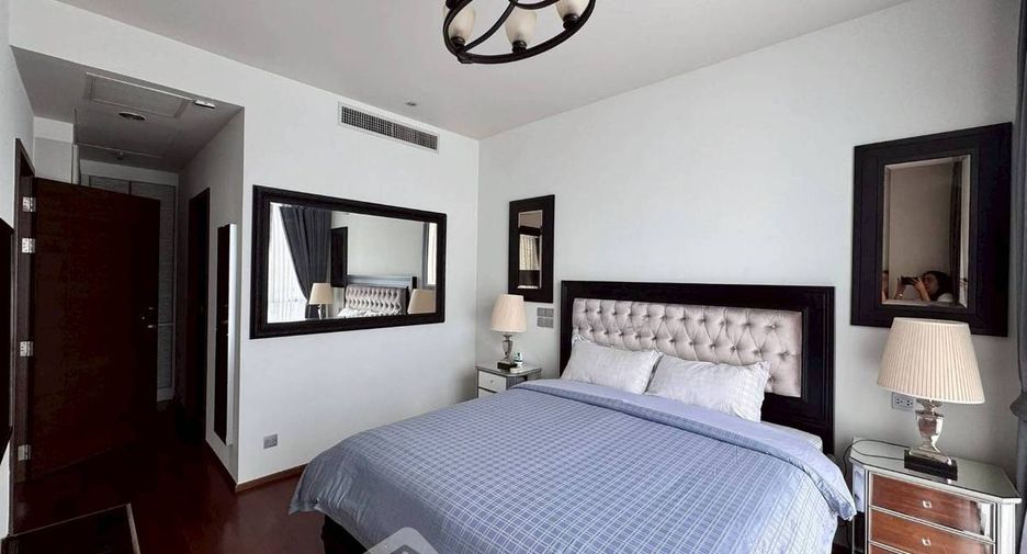 For rent 2 bedrooms condo in Watthana, Bangkok