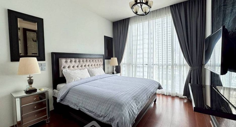For rent 2 bedrooms condo in Watthana, Bangkok