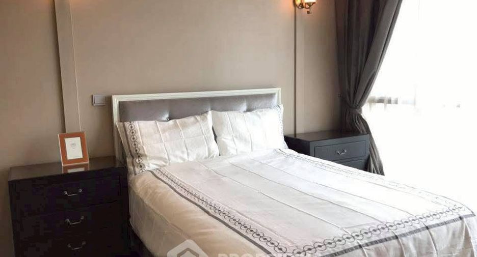 For rent 2 bedrooms condo in Watthana, Bangkok
