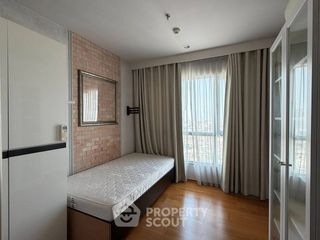 For rent 2 bedrooms condo in Khlong San, Bangkok