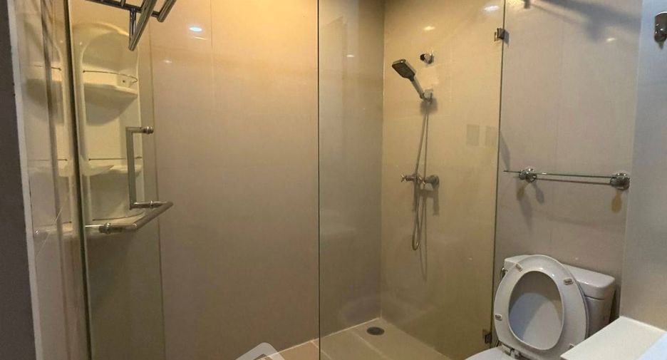 For rent 2 ベッドルーム condo in Khlong San, Bangkok