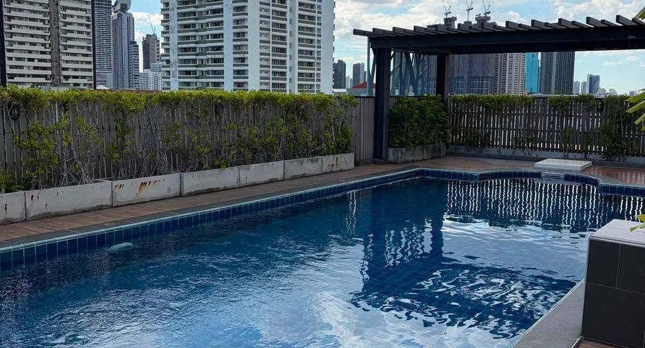 For rent 1 bed condo in Watthana, Bangkok