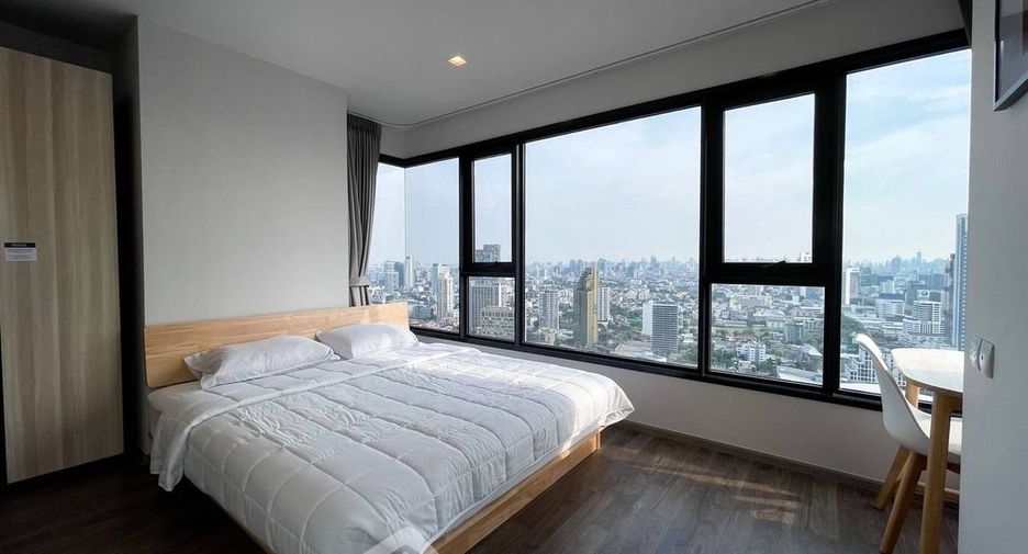 For rent 2 bedrooms condo in Chatuchak, Bangkok