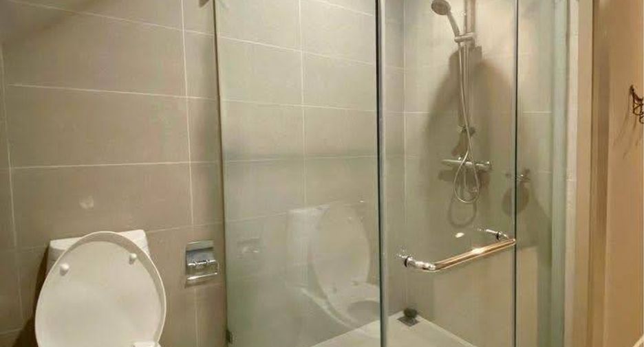 Wohnung zur Miete mit 1 Zimmer in Pathum Wan, Bangkok